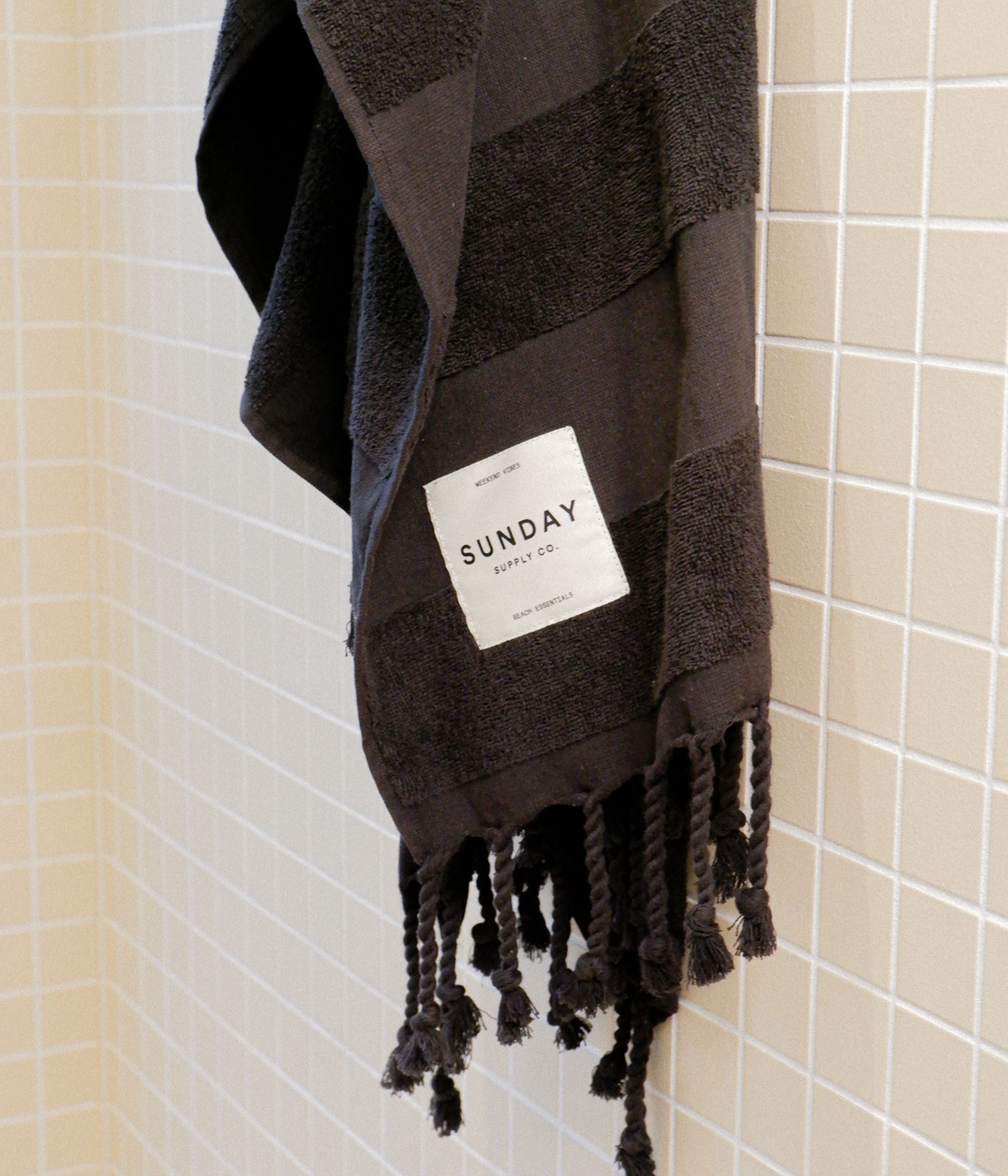 Black Rock Beach Towel | Turkish Towels | Sunday Supply Co.